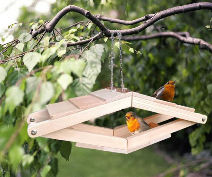 Vogelvoederhuisje voor tuinvogels zoals mussen, mezen en andere kleine vogels